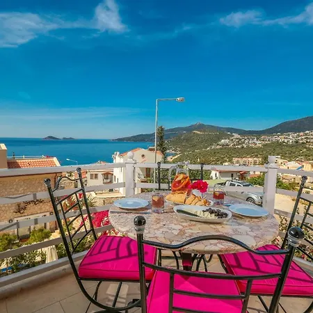 Saray Apartment, Old Town, Kalkan. Apartment *