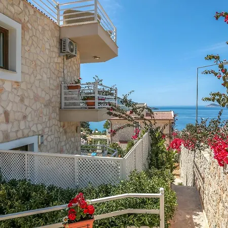 Saray Apartment, Old Town, Kalkan. Apartment Kalkan