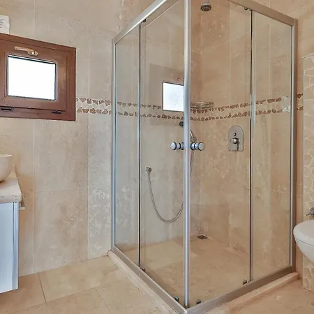 Saray Apartment, Old Town, Kalkan. شقة