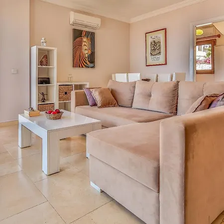 Saray Apartment, Old Town, Kalkan. شقة