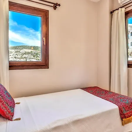 Saray Apartment, Old Town, Kalkan. شقة